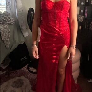 Glamorous Strapless Red Gown